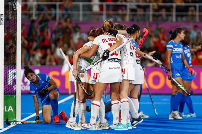 Marta Segu of Spain celebrates a goal during the FIH Hockey Women's World Cup 2022, Crossover, hockey match played between Spain and India at Estadi Olimpic on July 10, 2022, in Terrassa, Barcelona, Spain.