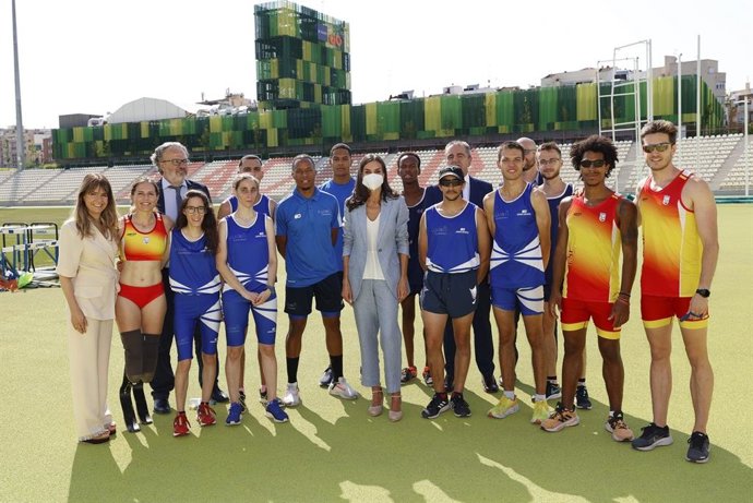 La Reina Letizia participa en una jornada sobre medios de comunicación con deportistas paralímpicos