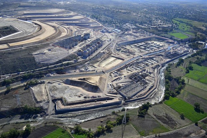 Archivo - Imagen de una depuradora de Acciona en México