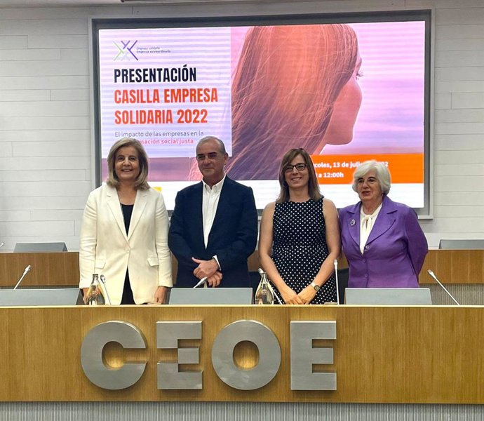 Presentación de la campaña Casilla Empresa Solidaria en la CEOE