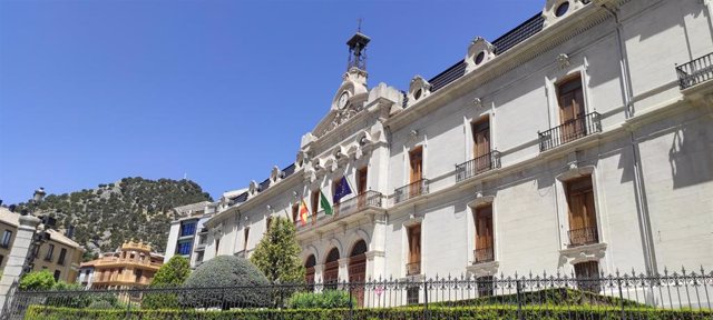 Archivo - Fachada de la Diputación de Jaén.