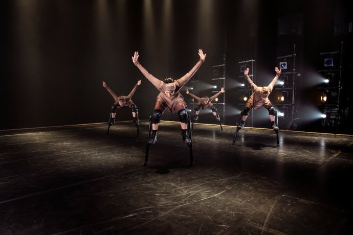 'Migrare', De La Compañía Maduixa.