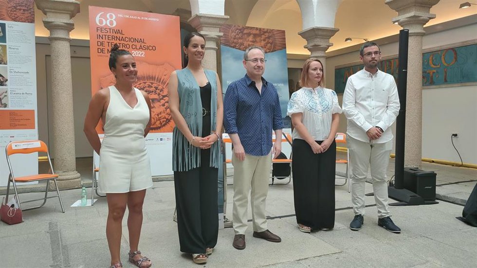 Presentación del programa de la extensión del Festival de Mérida en Medellín.