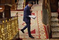 Sánchez minimiza la caída de energéticas y banca en Bolsa: "No me preocuparía"