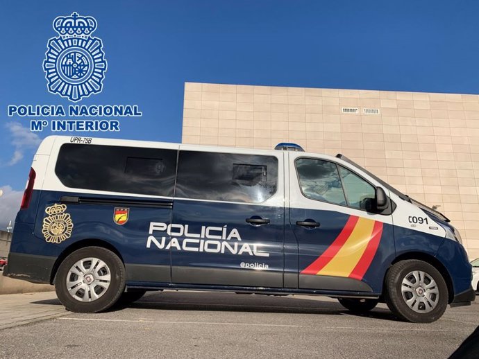 Vehículo de la Policía Nacional.