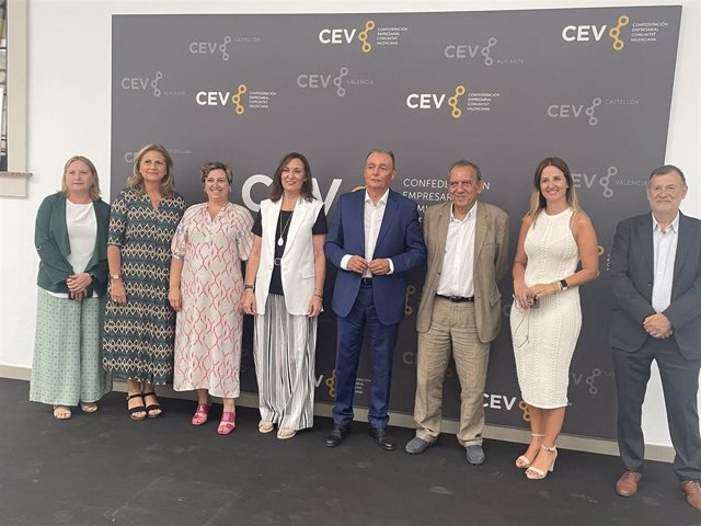 Jornada que organiza la  CEV con el título 'La nueva ley de ordenación e integración de la Formación Profesional. ¿Cómo se aplicará en la Comunitat Valenciana?' ¡