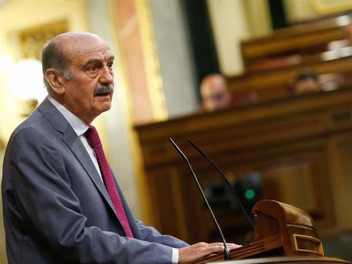 Archivo - El diputado nacional del PRC, José María Mazón, en el Congreso.