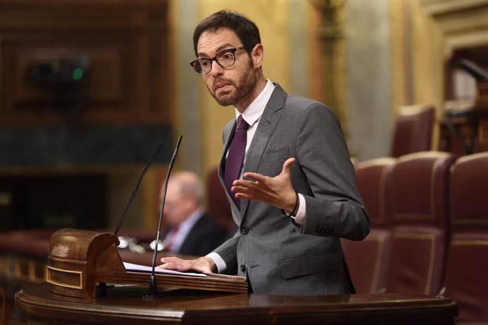 Archivo - El diputado por Navarra en el Congreso, Sergio Sayas, interviene en una sesión plenaria, en el Congreso de los Diputados, a 26 de mayo de 2022, en Madrid (España).