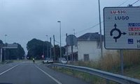 Abandona su vehículo en medio de un vial de Samos (Lugo) tras tener un accidente pese a tener el carné retirado