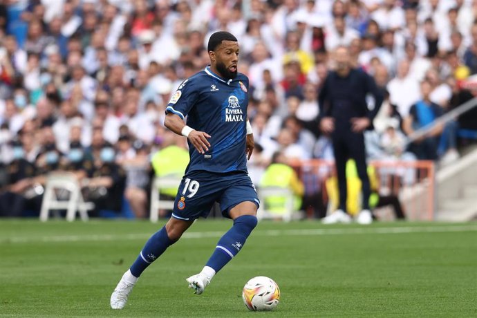 Archivo - Tonny Vilhena of Espanyol in action during the spanish league, La Liga Santander, football match played between Real Madrid and RCD Espanyol at Santiago Bernabeu stadium on April 30, 2022.