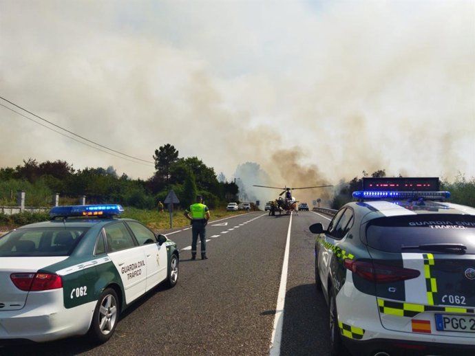 Un incendio registrado en Vilamarín obliga a cortar la N-540, a su paso por la localidad