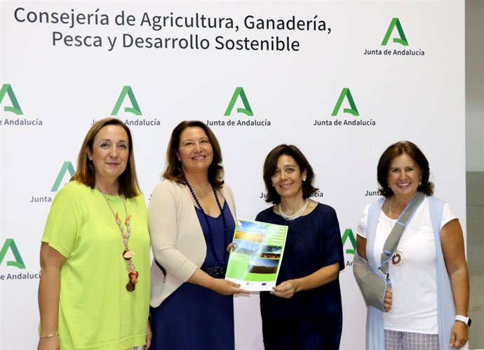 La Junta destaca la apuesta del campo andaluz por avanzar en sostenibilidad y luchar contra el cambio climático.