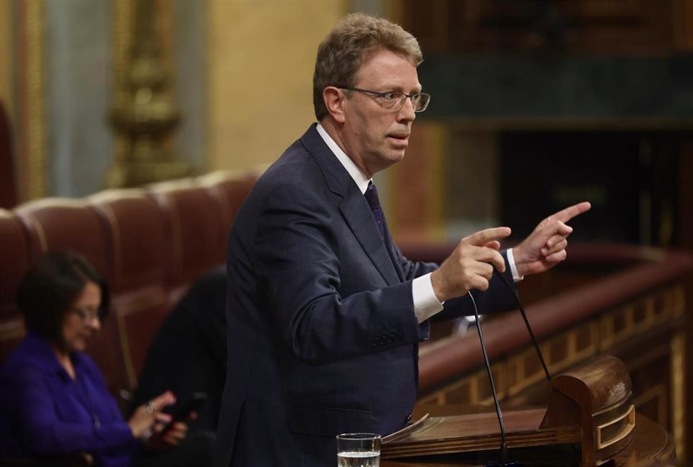 El portavoz del PDeCAT en el Congreso, Ferran Bel, interviene durante una sesión plenaria en el Congreso de los Diputados, a 21 de junio de 2022, en Madrid (España).