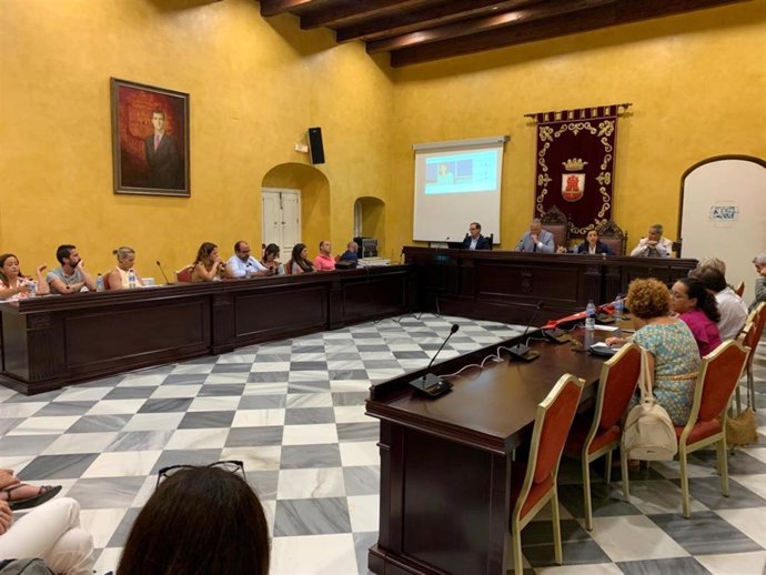 Reunión de la presidenta de Redeia, Beatriz Corredor, con el Ayuntamiento de San Roque.