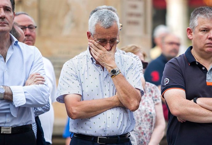 Ortega Lara, durante la concentración en homenaje a Miguel Ángel Blanco que se ha celebrado esta noche en la Plaza Mayor de Burgos.