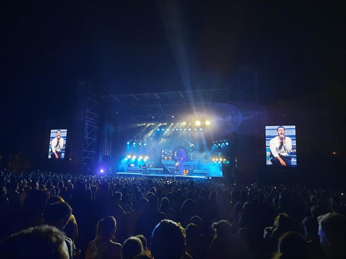 Sebastián Yatra durante su actuación en Vigo.