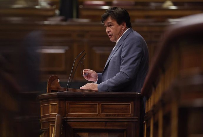 El diputado de Teruel Existe, Tomás Guitarte, interviene en la segunda jornada de la 26 edición del Debate sobre el Estado de la Nación.