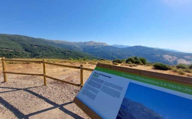 Mirador de la Sierra de Tormantos en Piornal (Cáceres)