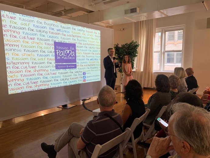 El alcalde de Palma, José Hila, durante su encuentro en Nueva York.