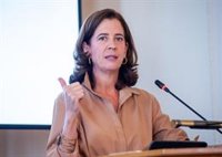 La AEB cree que el impuesto a la banca dificulta su capacidad para financiarse y dar crédito