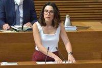 Aitana Mas se estrena como vicepresidenta ante Les Corts con guiños a la gestión de Oltra y el foco en Alicante