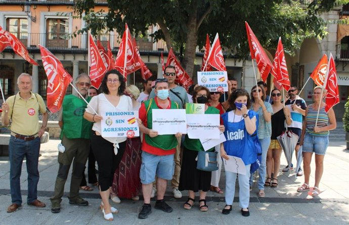 UGT y CSIF denuncian "la grave situación" de los trabajadores penitenciarios ante la Delegación del Gobierno de C-LM