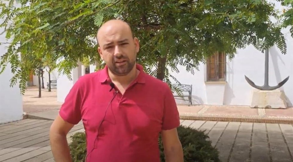 El profesor del curso 'Mecanobiología: una visión de problemas clínicos abordados por ingenieros' Juan Mora.