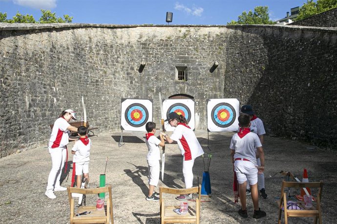 Más de 16.700 niños y adolescentes practican deporte en Sanfermines en la Media Luna con el programa Sportkids.