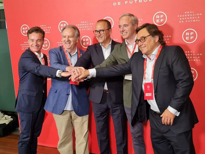 La reunión ha tenido lugar en la sede de la Federación Española de Fútbol.