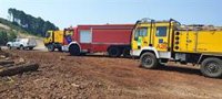 Incendios.- Bomberos de la Diputación de Badajoz se desplazan al norte de Cáceres para combatir las llamas