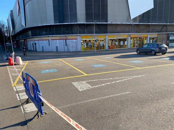 Archivo - Aparcamiento en El Molinón