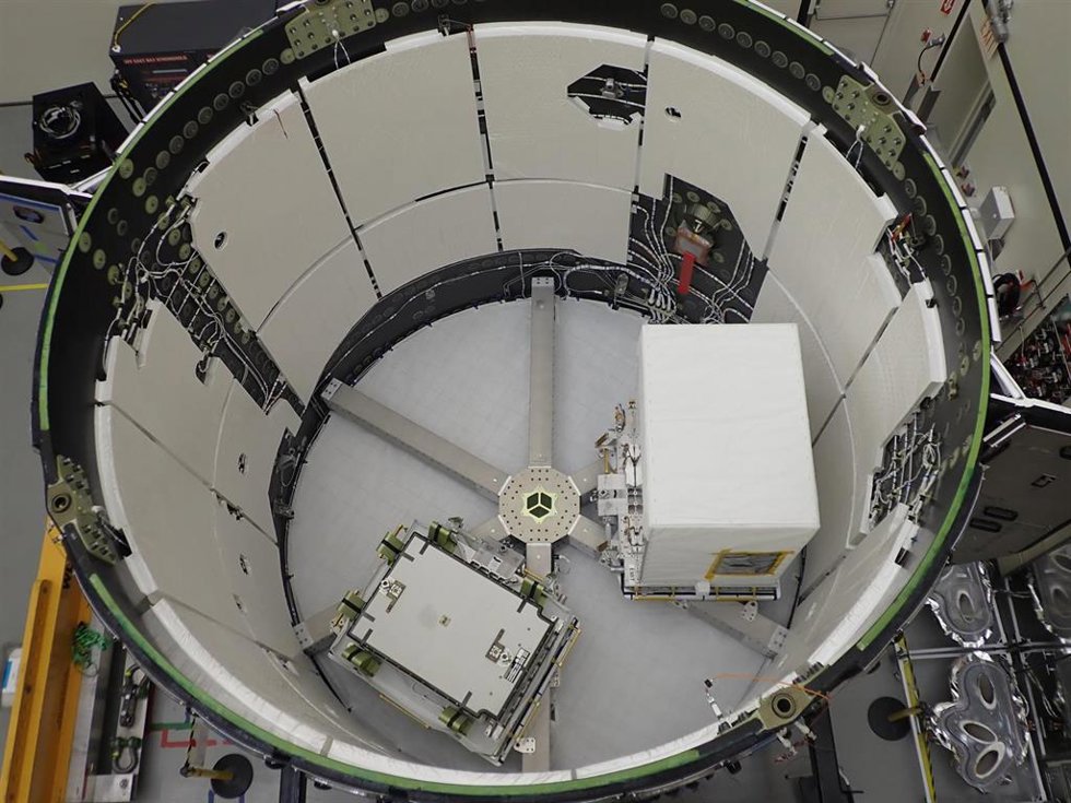 Espectrómetro cargado en la unidad de lanzamiento de la Nasa