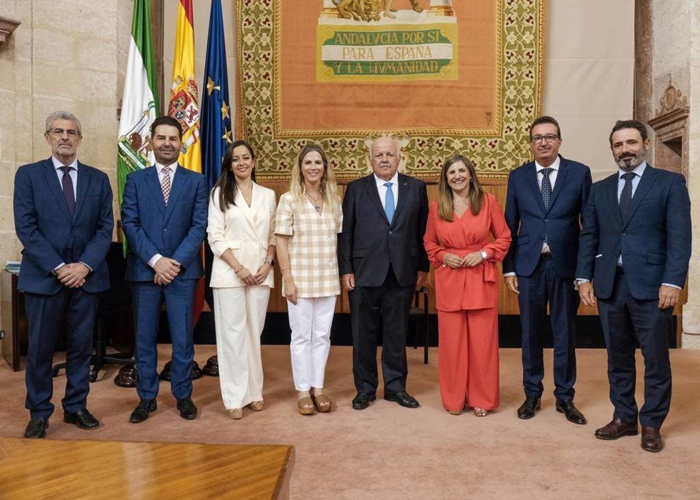 Los miembros de la Mesa del Parlamento andaluz de la XII Legislatura.