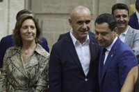 El alcalde de Sevilla "refuerza" el gobierno tra la marcha de cargos al Parlamento e incorpora perfiles técnicos