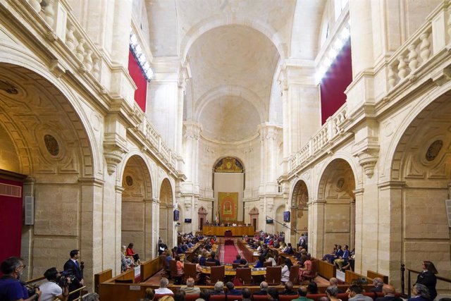 Sala de Pleno de la sesión constitutiva del Parlamento andaluz de la XII Legislatura en el Parlamento de Andalucía, a 14 de julio de 2022 en Sevilla (Andalucía, España)