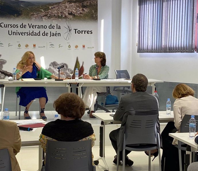 Clausura de los cursos de la UJA en Torres.