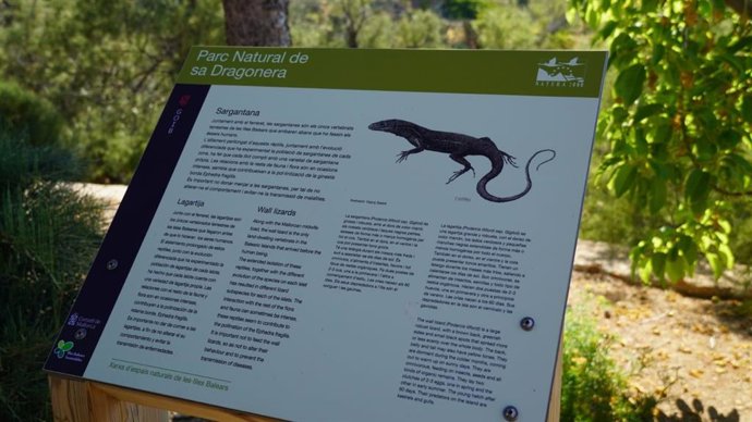 Nueva señal informativa instalada en el parque de sa Dragonera