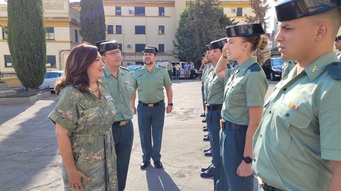 Madueño saluda a los 25 guardias civiles que realizarán sus prácticas en la Comandancia de Jaén