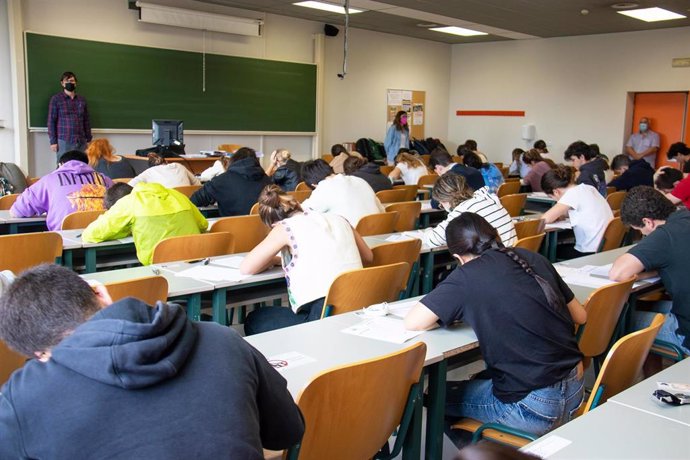 Nota Uc  El 76,48% De Estudiantes Presentados En La Universidad De Cantabria Ha Superado La Prueba De La Ebau En La Convocatoria Extraordinaria