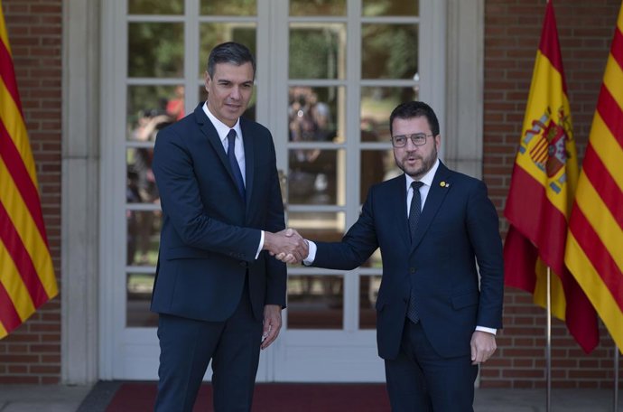 El president del Govern central, Pedro Sánchez, i el de la Generalitat, Pere Aragons