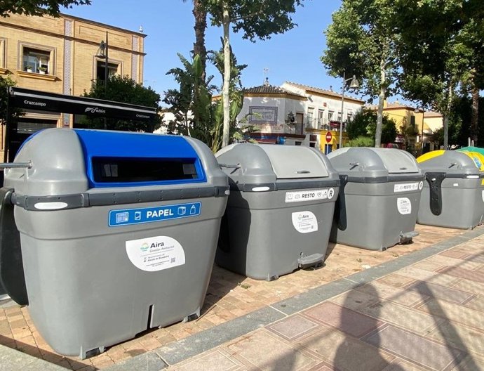 Imagen de algunos de los 364 nuevos contenedores.