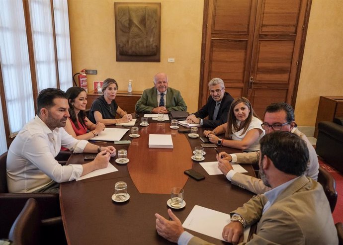 Primera reunión de la Mesa del Parlamento de la XII Legislatura, este viernes