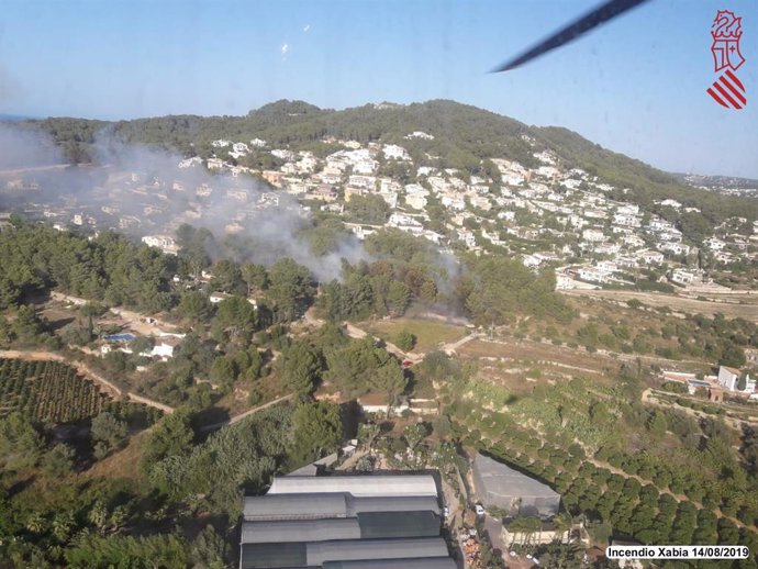 Archivo - Imagen de un incendio captada por un helicóptero de la Generalitat