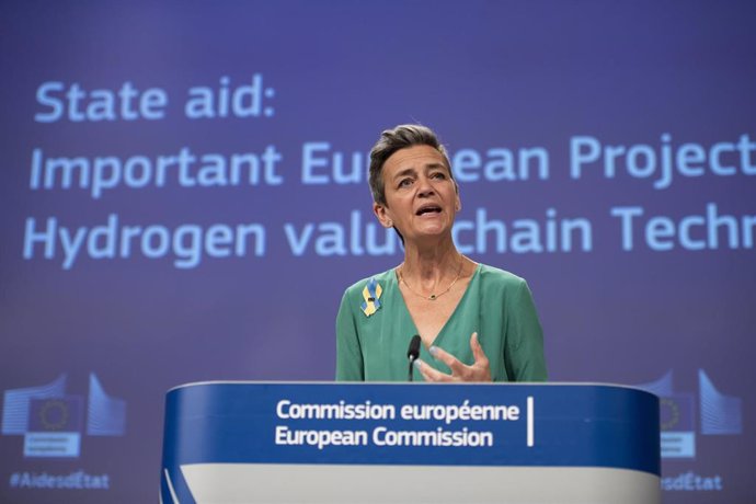 HANDOUT - 15 July 2022, Belgium, Brussels: European Commissioner for Competition Margrethe Vestager speaks during a press conference on an Important European Project developing Hydrogen value chain Technologies state aid case. Photo: Lukasz Kobus/Europe