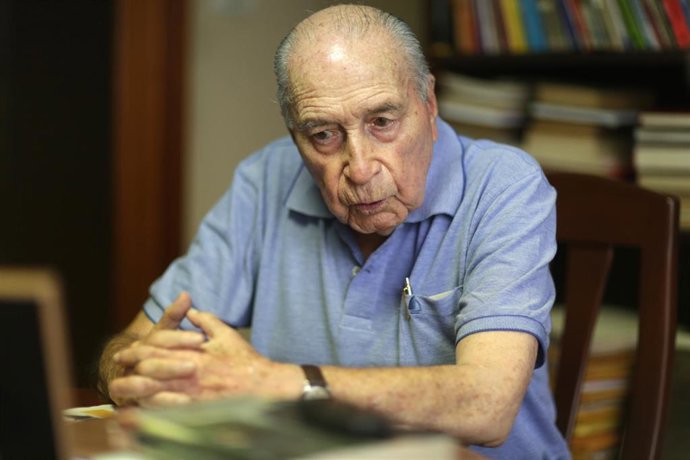 Archivo - El dictador peruano Francisco Morales Bermúdez.