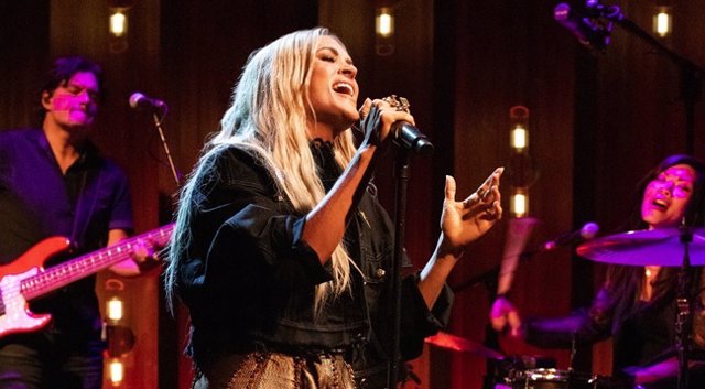 Carrie Underwood en una actuación de Apple Music Sessions