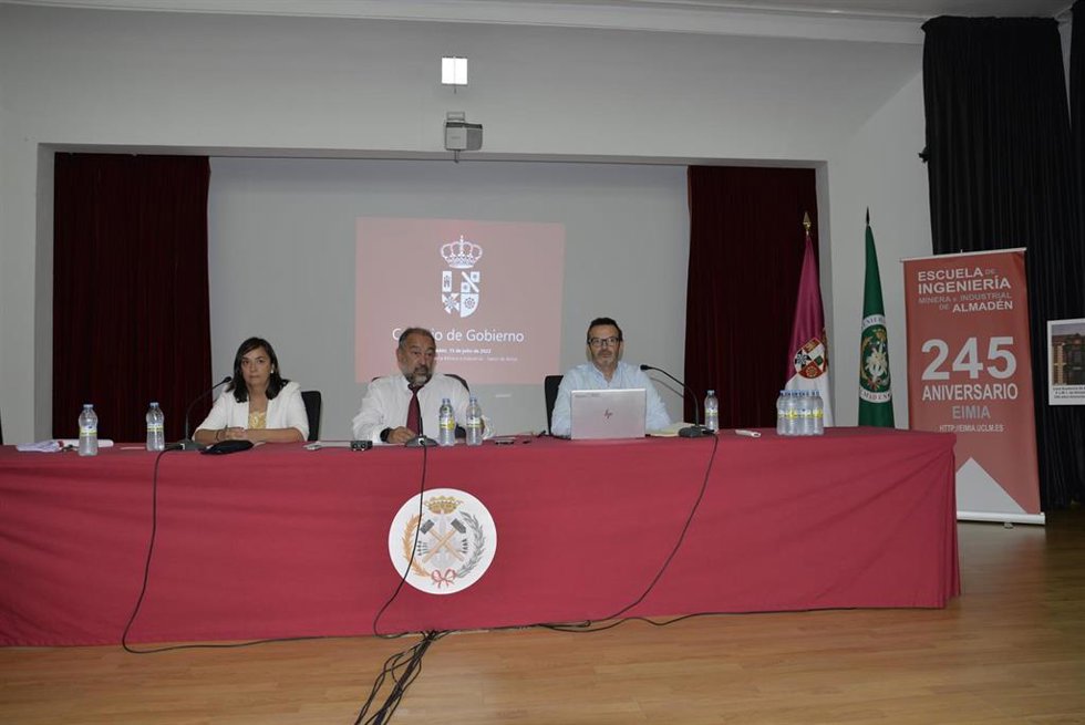 Uclm. Np La Uclm Aprueba El Programa Docentia Que Permitirá Evaluar Y Mejorar La Actividad Docente En La Institución