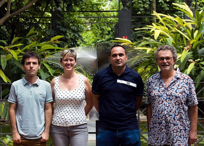 La Universitat de Valncia investigará el fraude alimentario en derivados de la algarroba