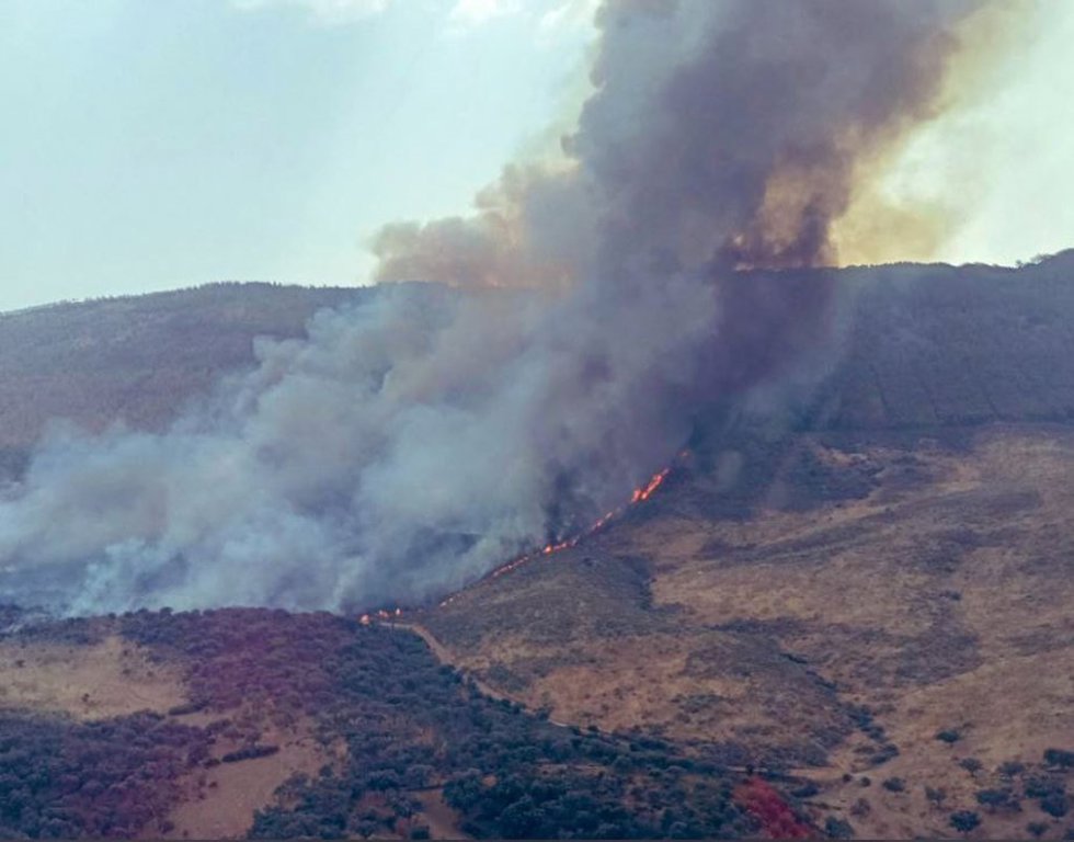 Incendio en Casas de Miravete