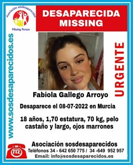 Cartel de alerta de la joven desaparecida
